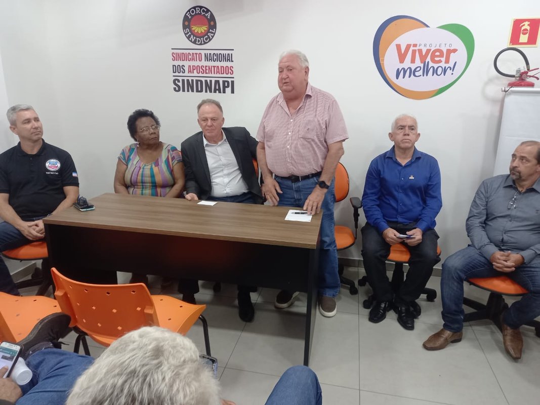 Presidente do Sindnapi diz que governo Lula vai ser uma ‘luz no fim do túnel’ para os aposentados e que Bolsonaro ‘destruiu o movimento sindical brasileiro’