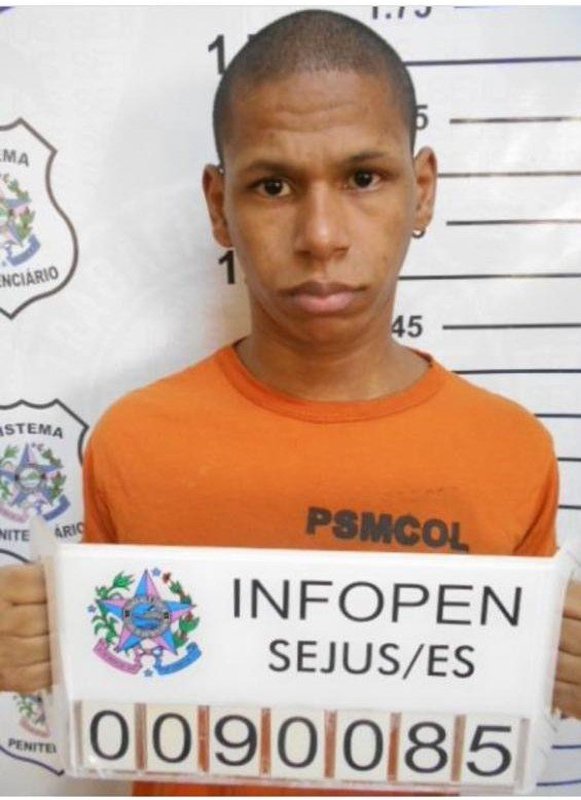 Bandido assalta passageira no ponto de ônibus, pega 5 anos e 4 meses de cadeia e também é condenado a pagar 8 mil reais à vítima no Espírito Santo