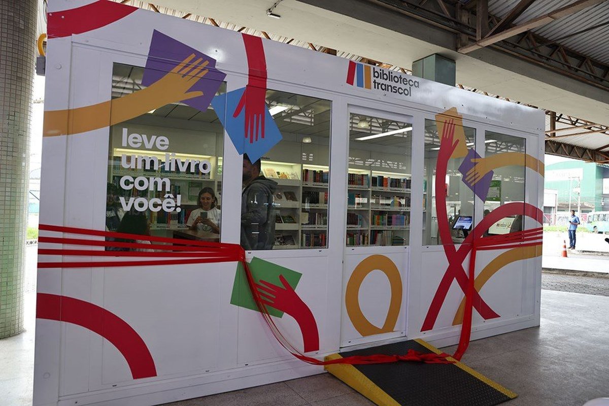 Livros infantis, romances e clássicos da literatura: Governador inaugura nova fase da Biblioteca Transcol