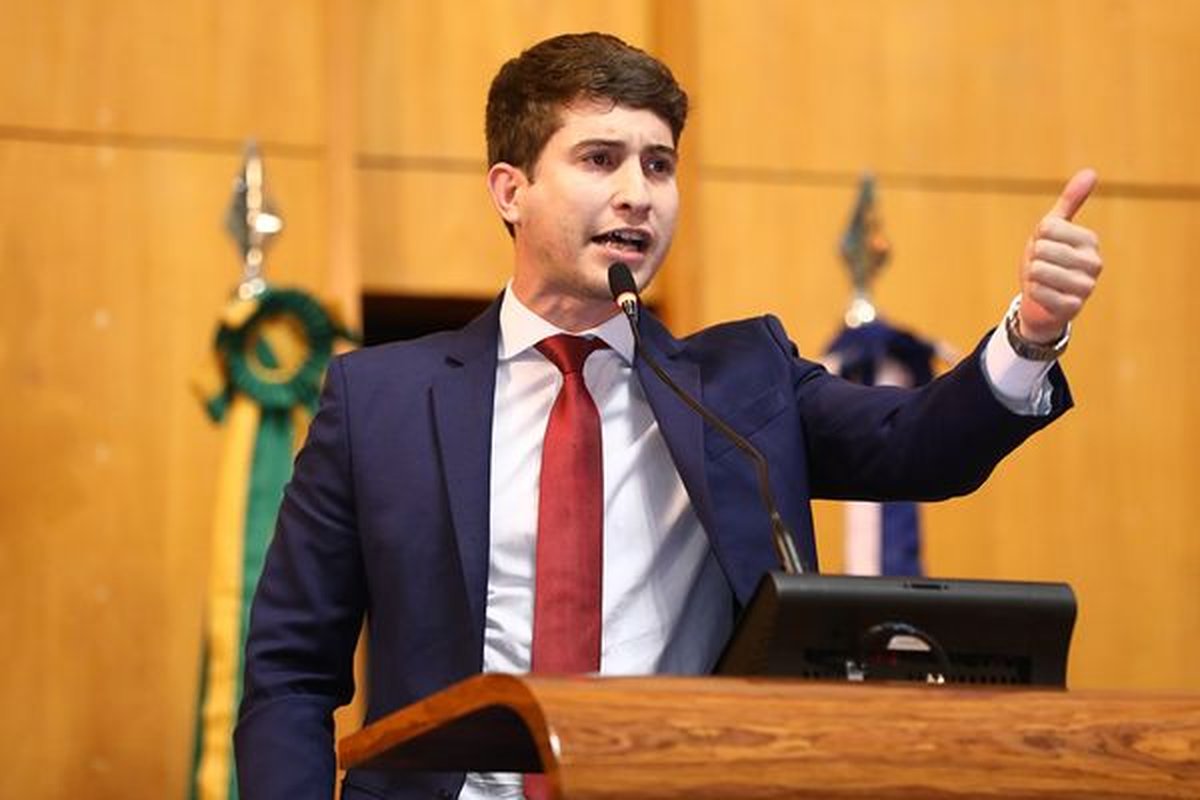 Deputado bolsonarista que se recusou a fazer o teste do bafômetro é condenado a indenizar prefeito capixaba em R$ 5 mil por dano moral
