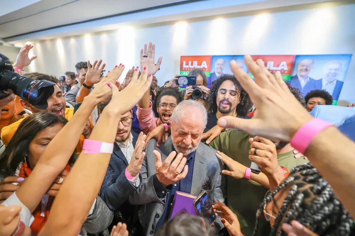 Aprovação de Lula cresce e alcança melhor índice em 2024; e 66% concordam com críticas do Presidente à política de juros do Banco Central
