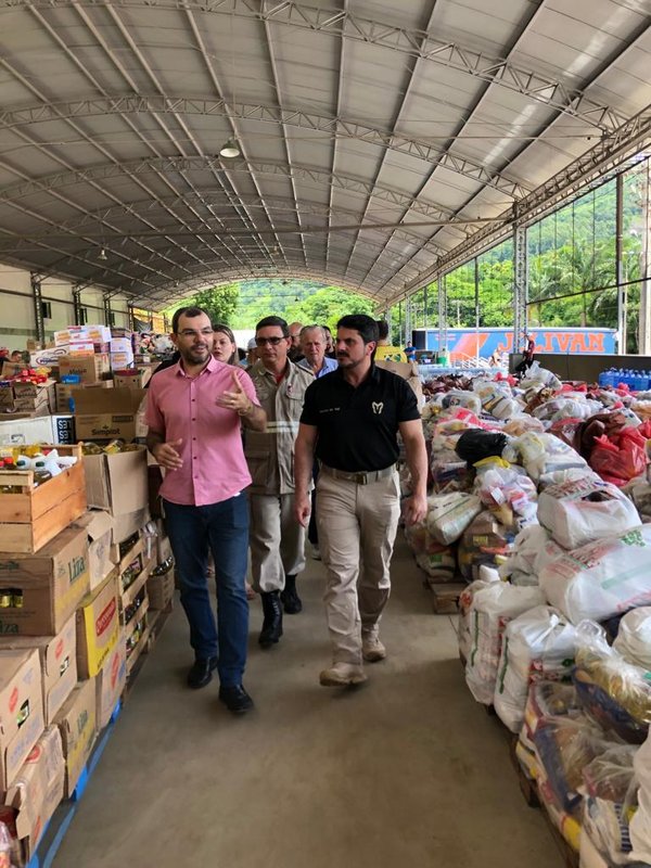 Marcos do Val apresenta PEC para erradicação da pobreza no Brasil