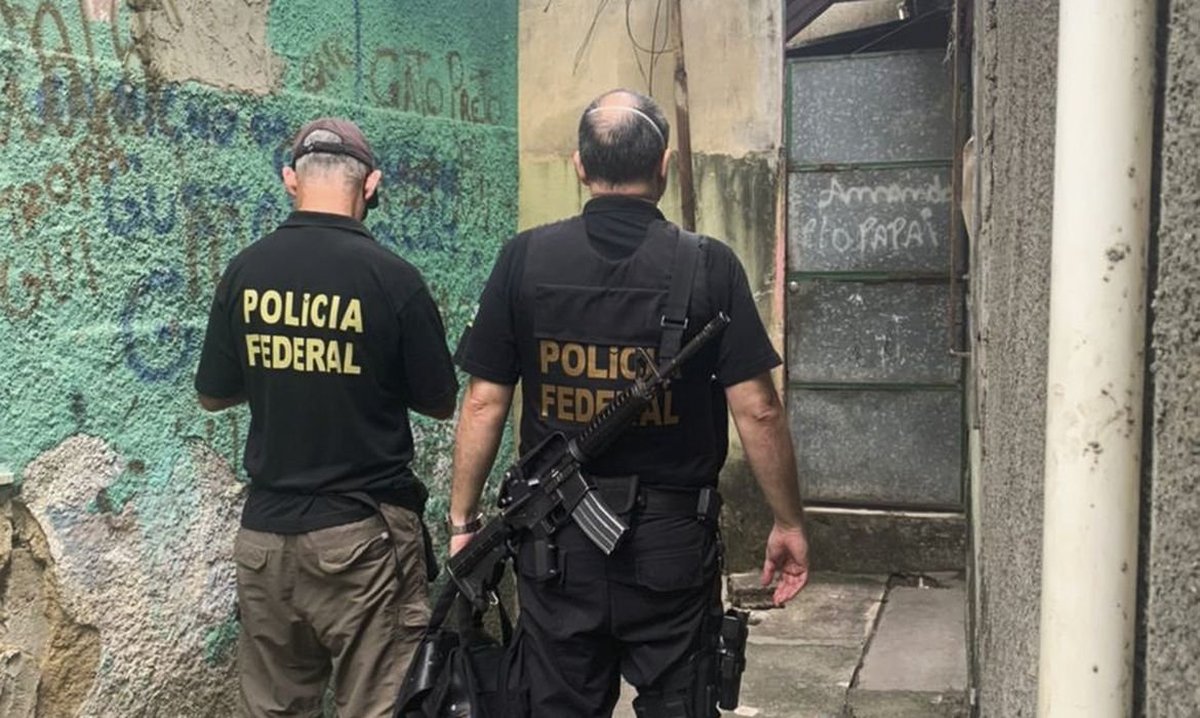 Federais afirmam que não vão aceitar ‘passivamente’ outra promessa que Bolsonaro deixa de cumprir