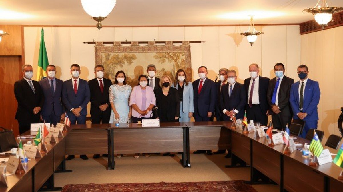Casagrande lidera reunião de governadores com a presidente do STF para discutir arrecadação