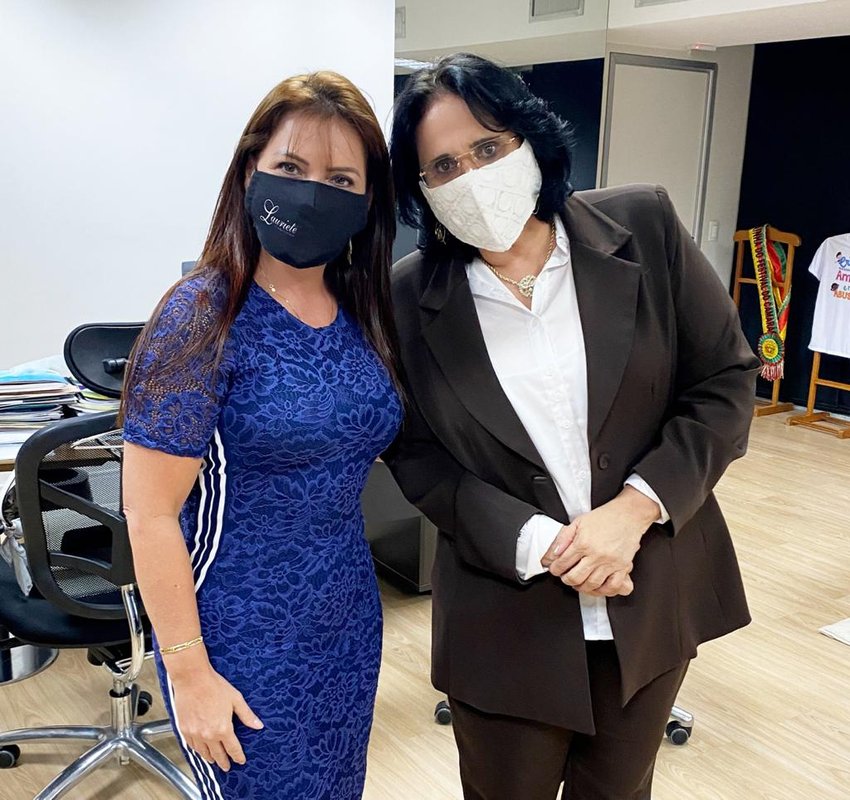 Ministra repassa recursos para a construção da Casa da Mulher em Cariacica