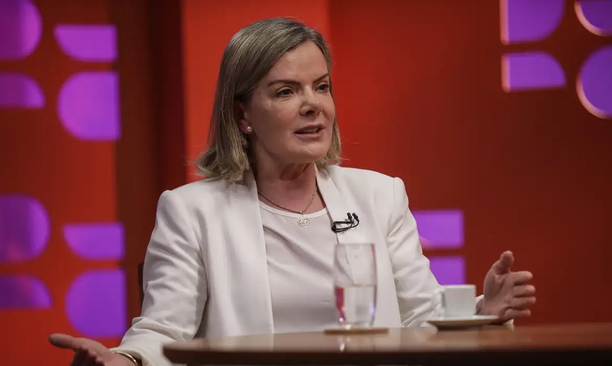 Governo é contra equiparar facções ao terrorismo, diz ministra Gleisi Hoffmann