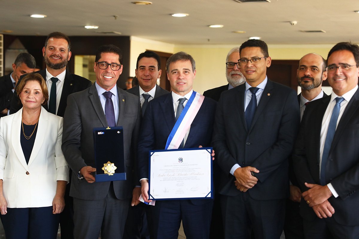 Ministro do STF é homenageado pela Assembleia Legislativa do Espírito Santo