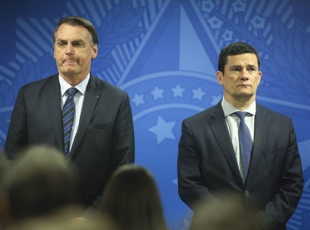 Bolsonaro lidera pesquisa para eleições presidenciais de 2022, mas tem empate técnico com Moro no segundo turno