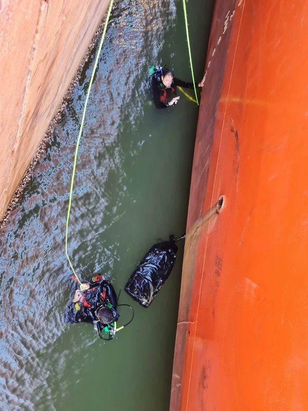 Polícia Federal apreende 225 quilos de cocaína em navio