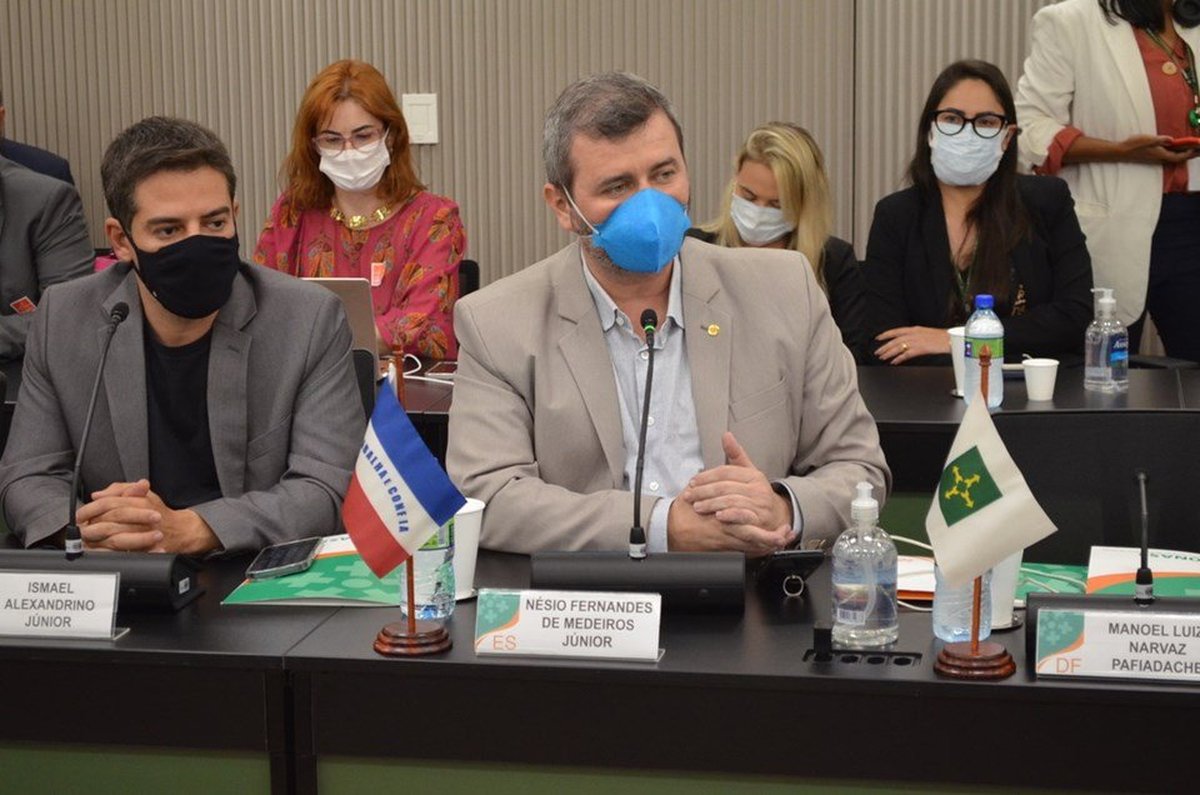 Nésio Fernandes é eleito presidente do Conselho Nacional de Secretários de Saúde