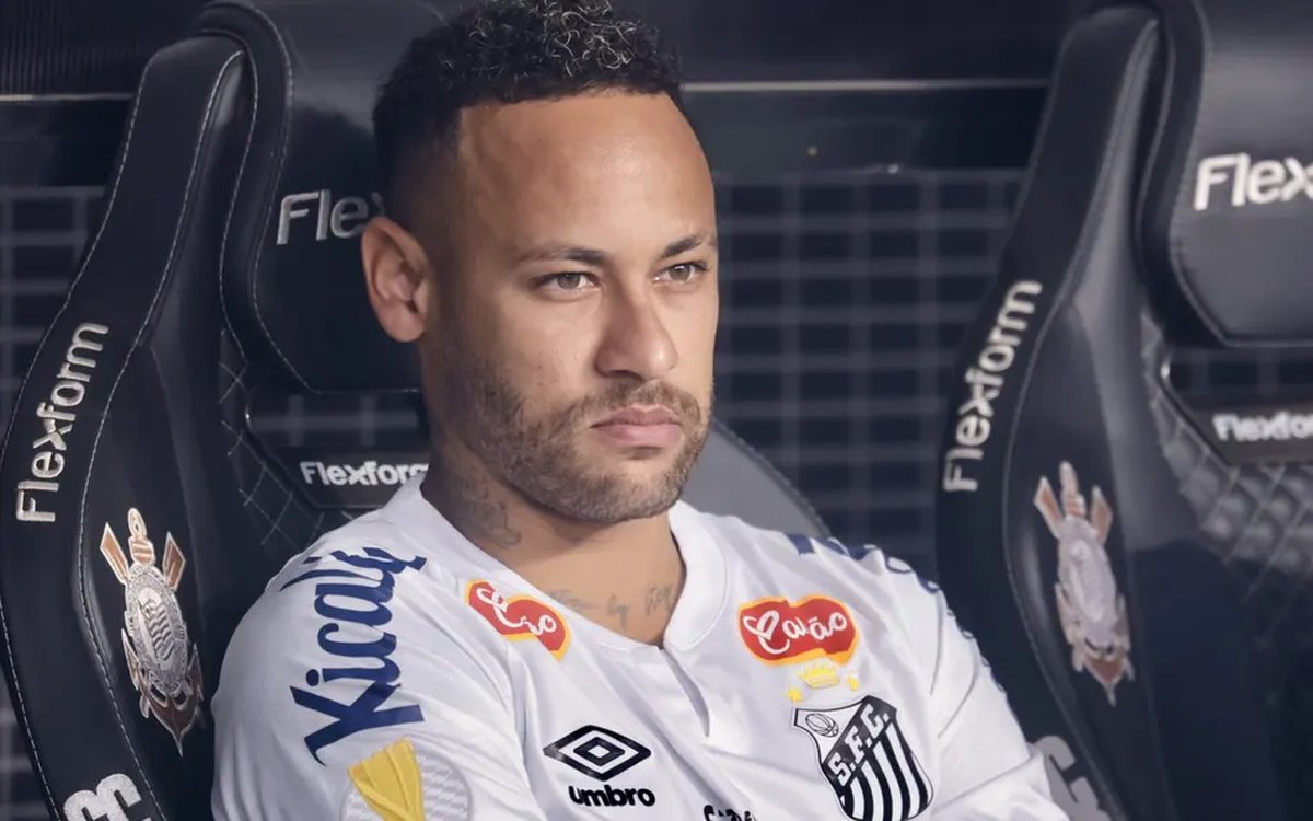 Neymar é ironizado por jornal francês em volta ao Santos: ‘Pesadelo’