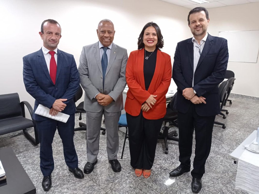 OAB de Cariacica une forças com o Judiciário para efetivação do Fórum 100% Digital na Comarca