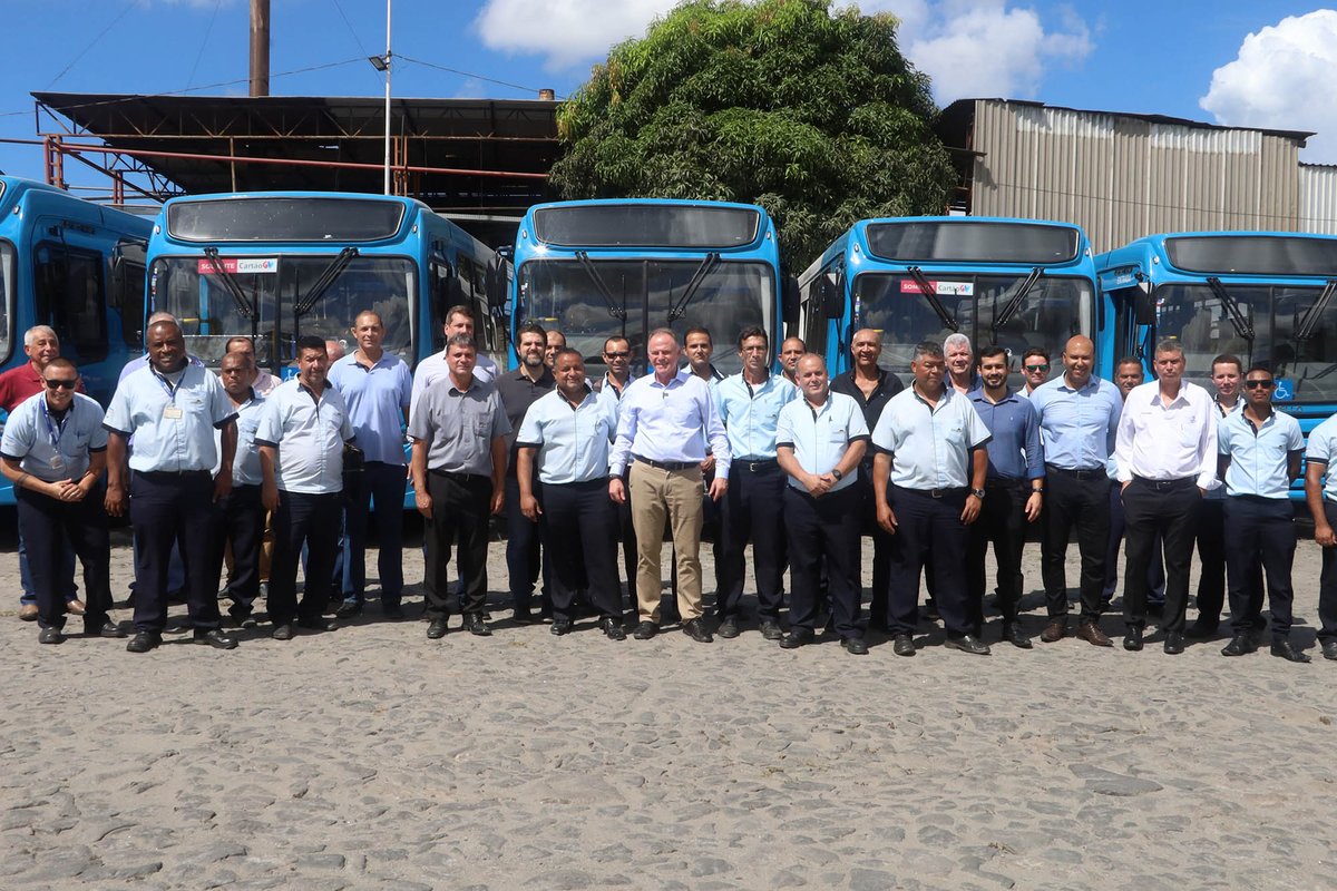 Governo entrega mais 36 ônibus novos para renovação e ampliação do Sistema Transcol
