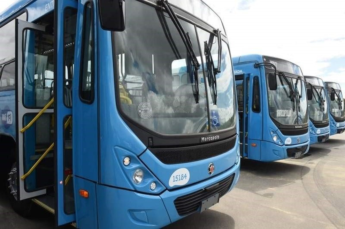 Ônibus do Transcol voltam a operar com 100% da frota na segunda-feira