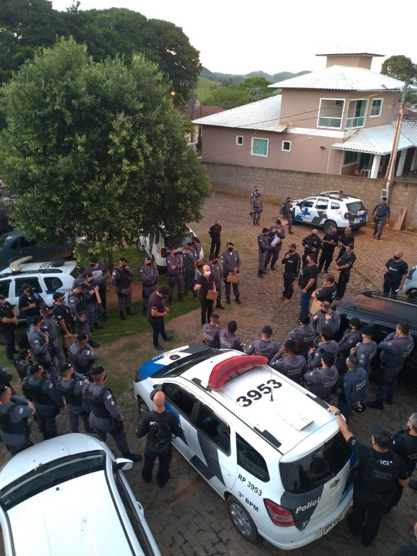 POLICIAIS CAPIXABAS COMEÇAM A SER VACINADOS EM 15 DE ABRIL: Sindipol, ACS/ES e Coronel Quintino ressaltam a importância do anúncio feito por Renato Casagrande