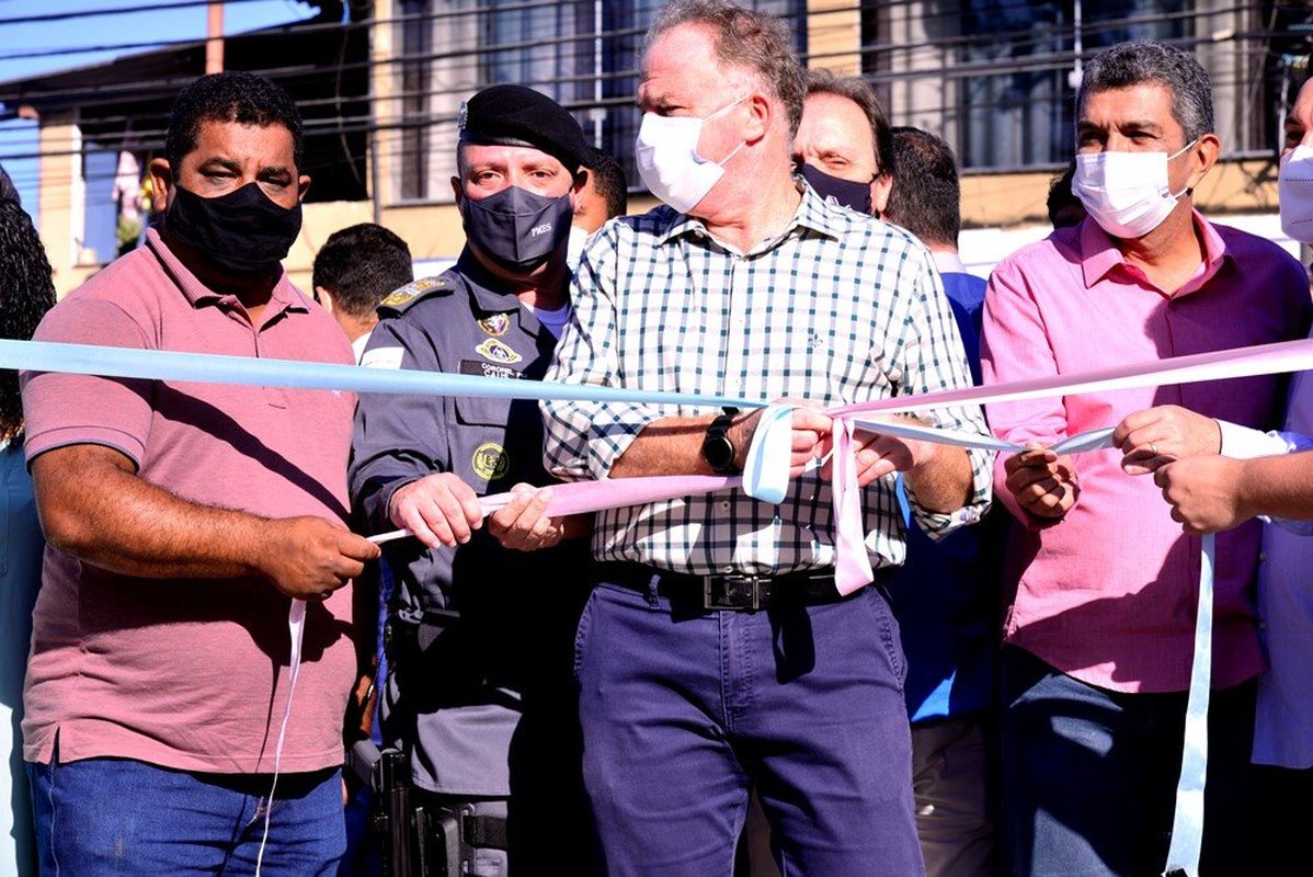 Casagrande entrega reforma de unidade da Polícia Militar responsável por atender 18 bairros na Serra e garantir a segurança de 80 mil moradores