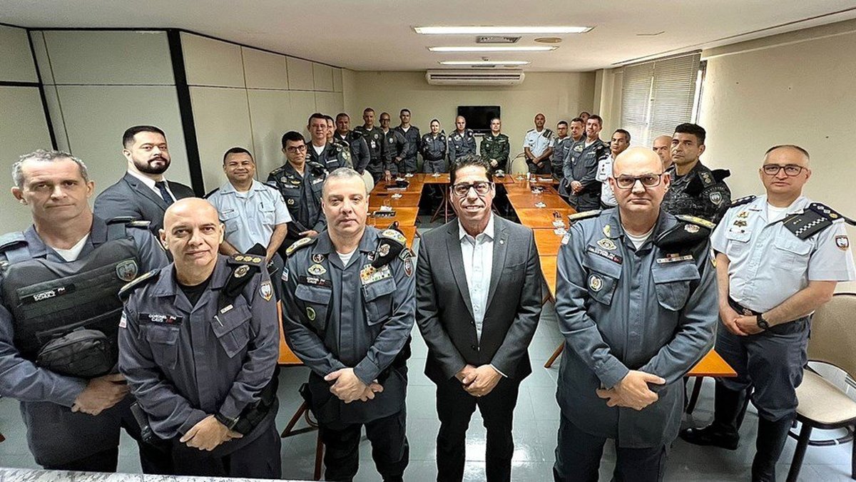 Pela primeira vez em 188 anos, Alto Comando da Polícia Militar é recebido pela Presidência da Assembleia Legislativa do Espírito Santo
