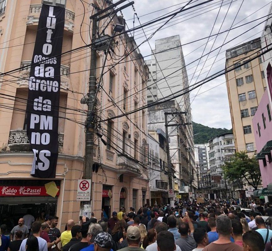 Ministério Público alerta dirigentes a não instigar, induzir e estimular policiais à omissão, greve e operação padrão