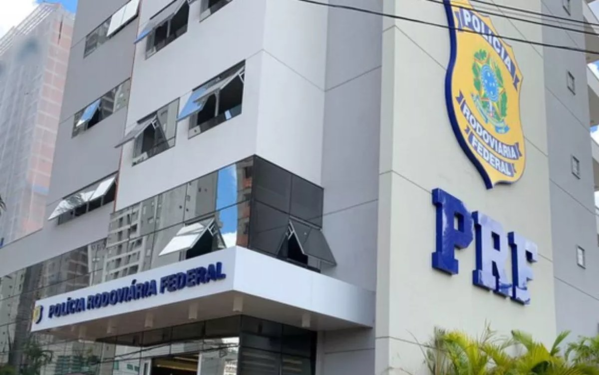 PRF orienta agentes a 'não ameaçar com prisão' pessoas em crise de saúde mental durante abordagem