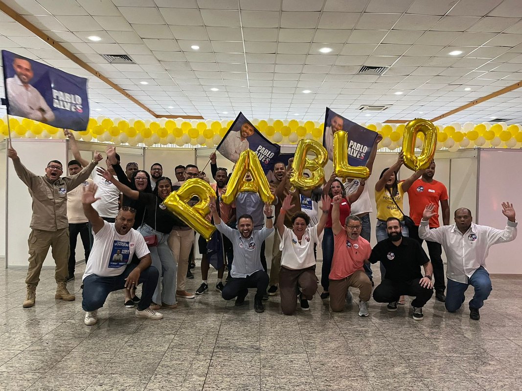 Pablo Alves atende pedido de amigos e, com aval do governador, é candidato a vereador em Vitória