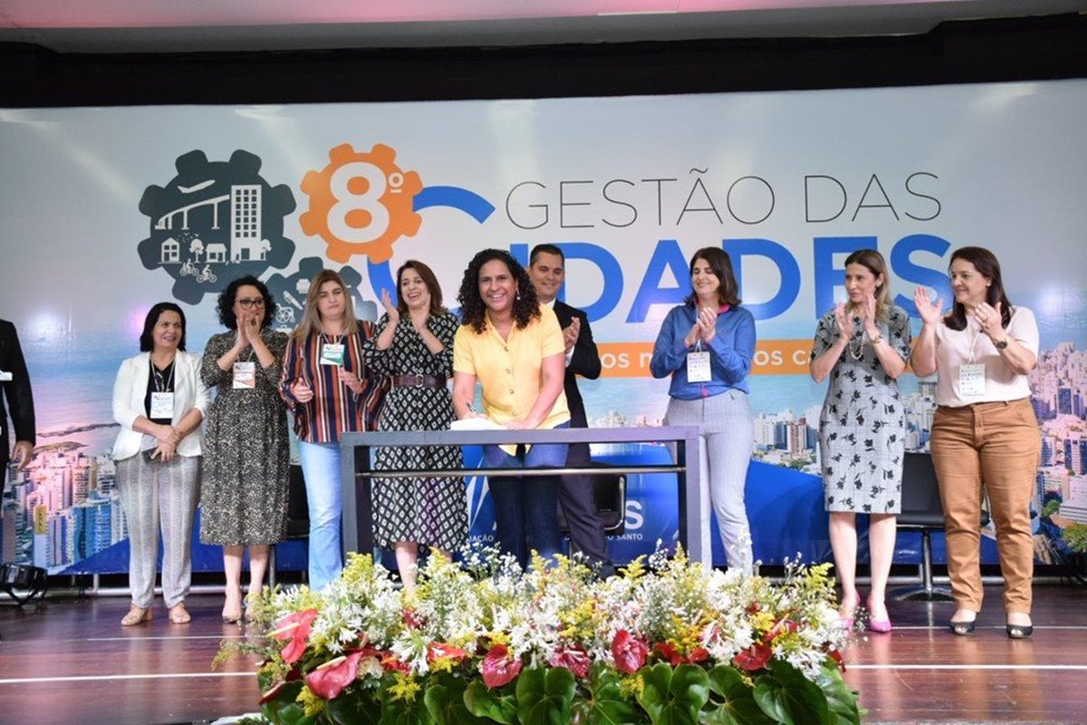 Governo e Amunes assinam termo de cooperação do Pacto Estadual pelo Enfrentamento à Violência contra as Mulheres