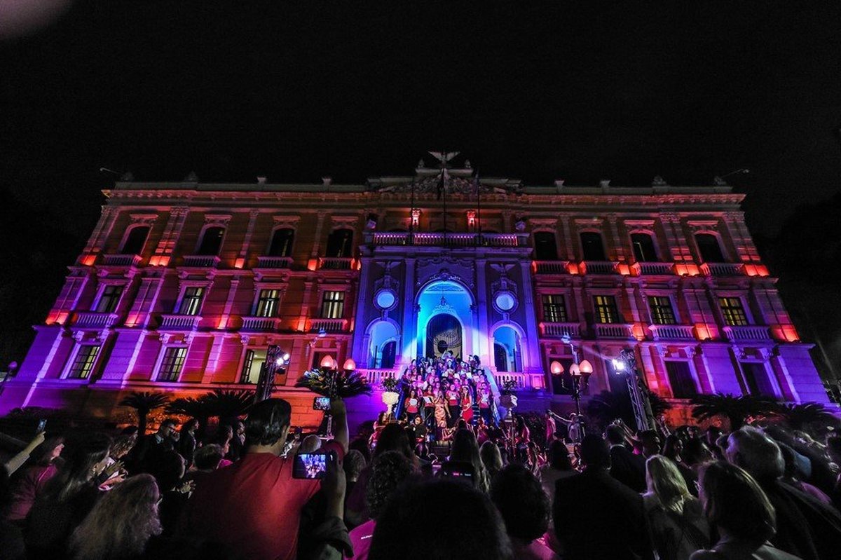 Palácio Anchieta recebe abertura do movimento Outubro Rosa