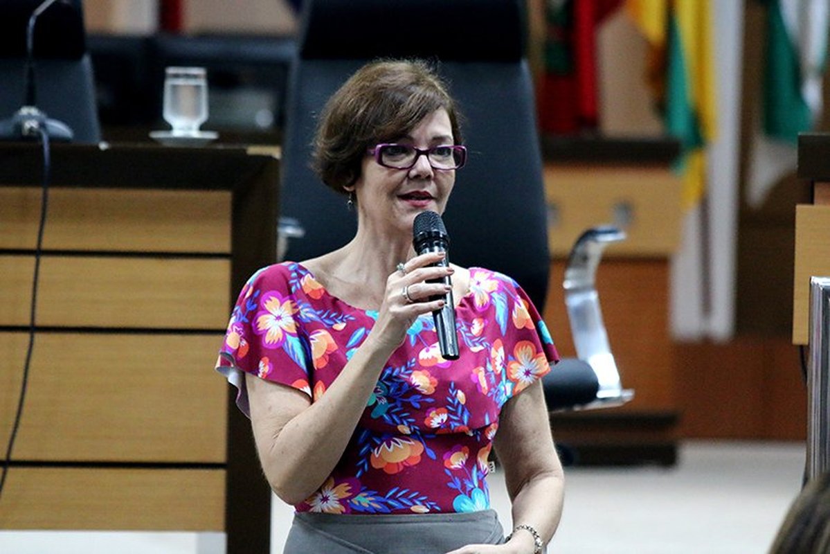 PATRÍCIA NEVES É HOMENAGEADA POR PROJETO DE JUSTIÇA RESTAURATIVA: Juíza vira nome de lei no Espírito Santo