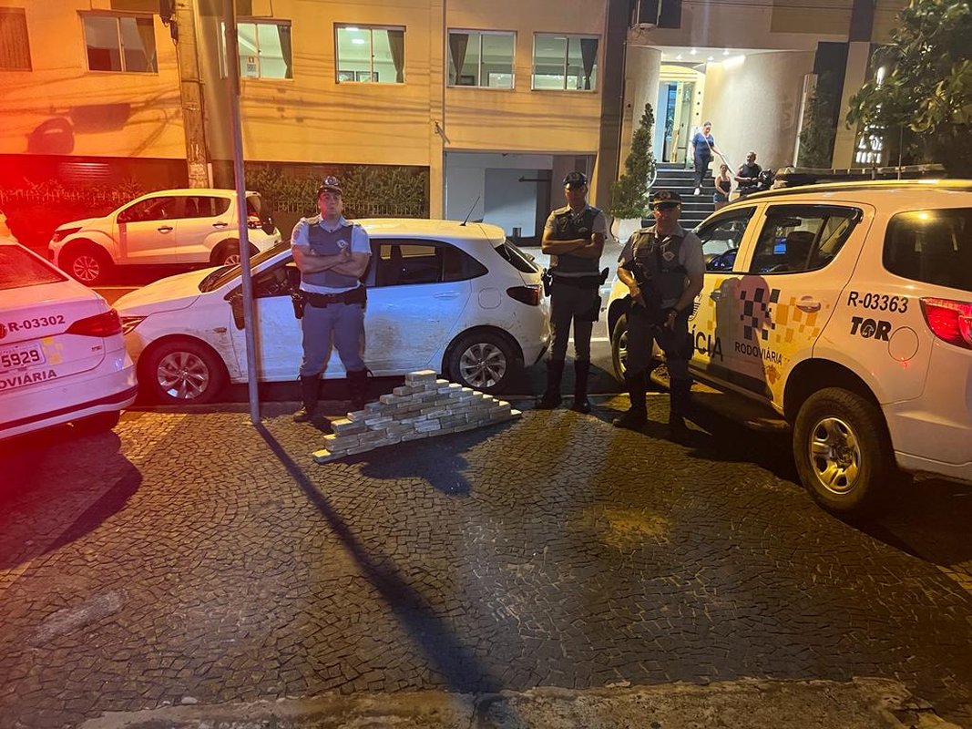 CÂMERAS NOS UNIFORMES: Policiais federais e rodoviários vão usar câmeras corporais e Lula vai ajudar Estados e Municípios a equiparem seus agentes
