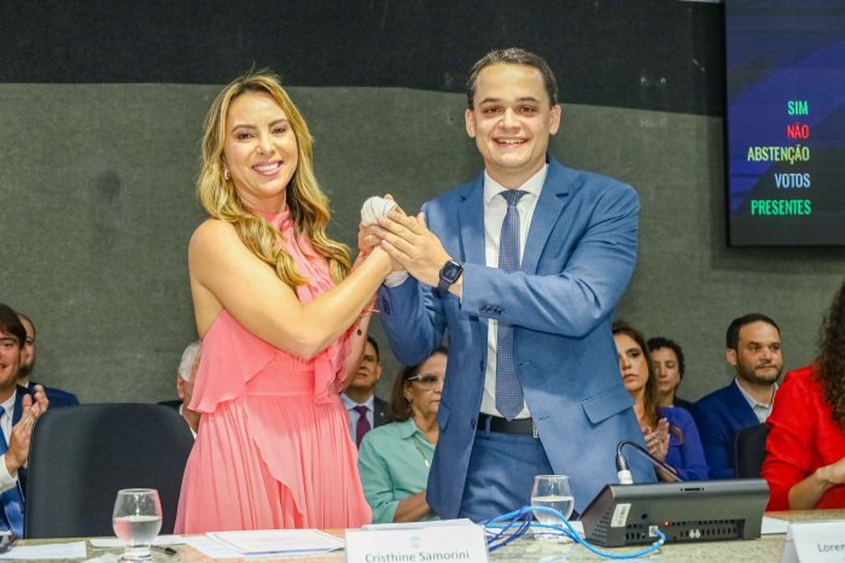 Depois de filmados em show de forró no Piauí, prefeito e vice transformam Vitória em chacota nacional