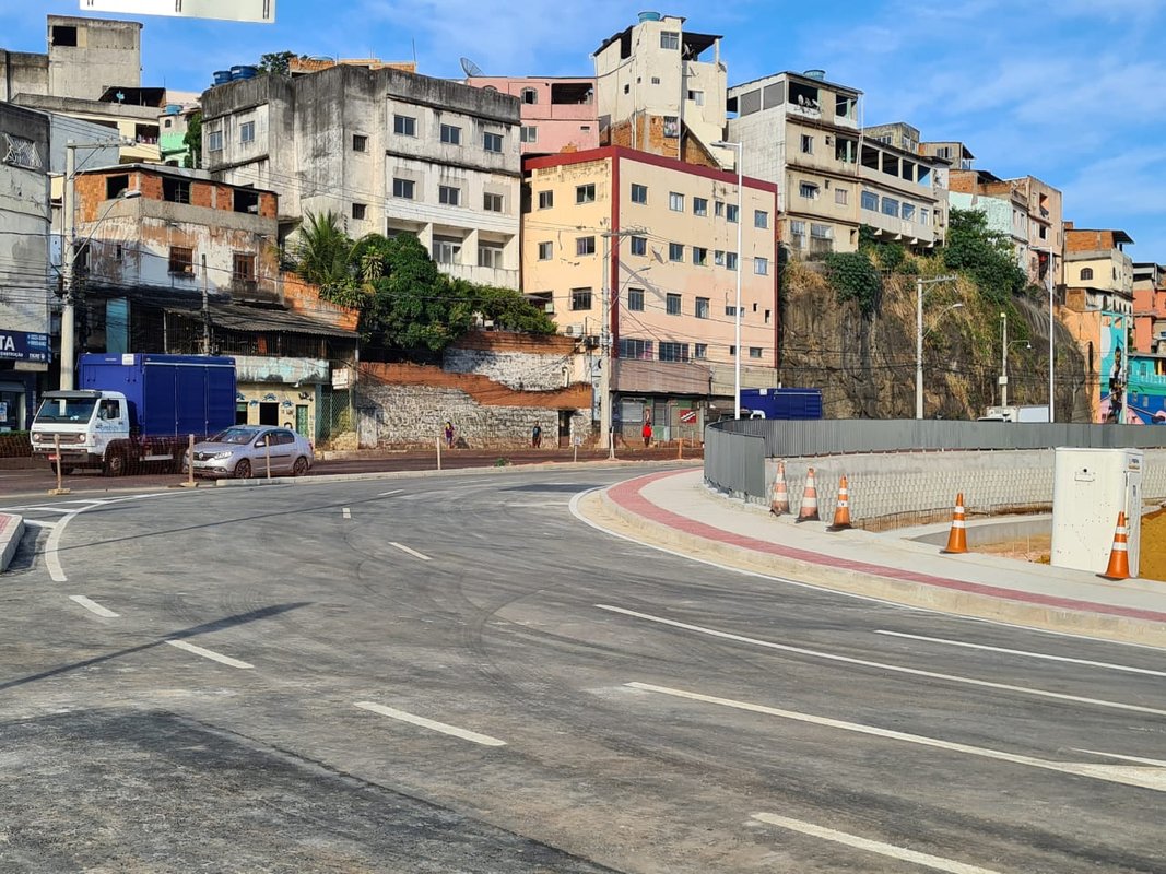 SERIA BOICOTE DO PREFEITO PAZOLINI OU FALTA DE GRANDEZA E SABEDORIA? Casagrande entrega novo retorno da Avenida Alexandre Buaiz e saída do Porto de Vitória, mas Prefeitura de Vitória deixa região sem 