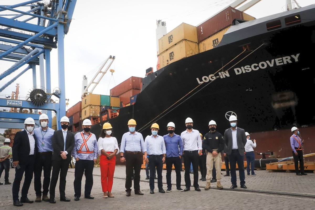 Casagrande visita primeiro terminal exclusivo de veículos no Porto de Vitória e destaca importância do investimento para Cariacica e Vila Velha
