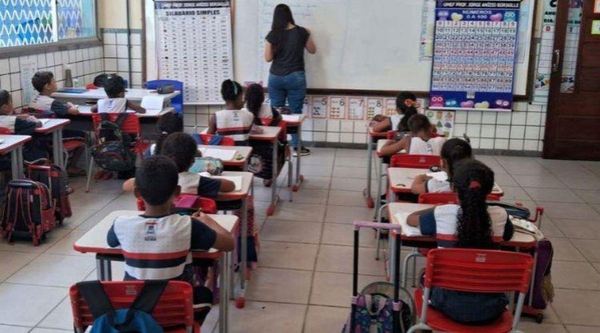 Professores de Vila Velha têm reajuste salarial de até 48,06%