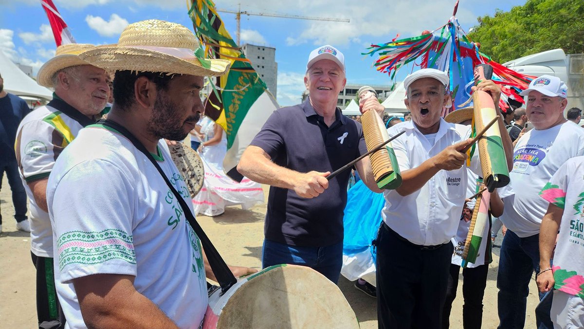 Com 87% de avaliação positiva, Casagrande lidera corrida ao Senado