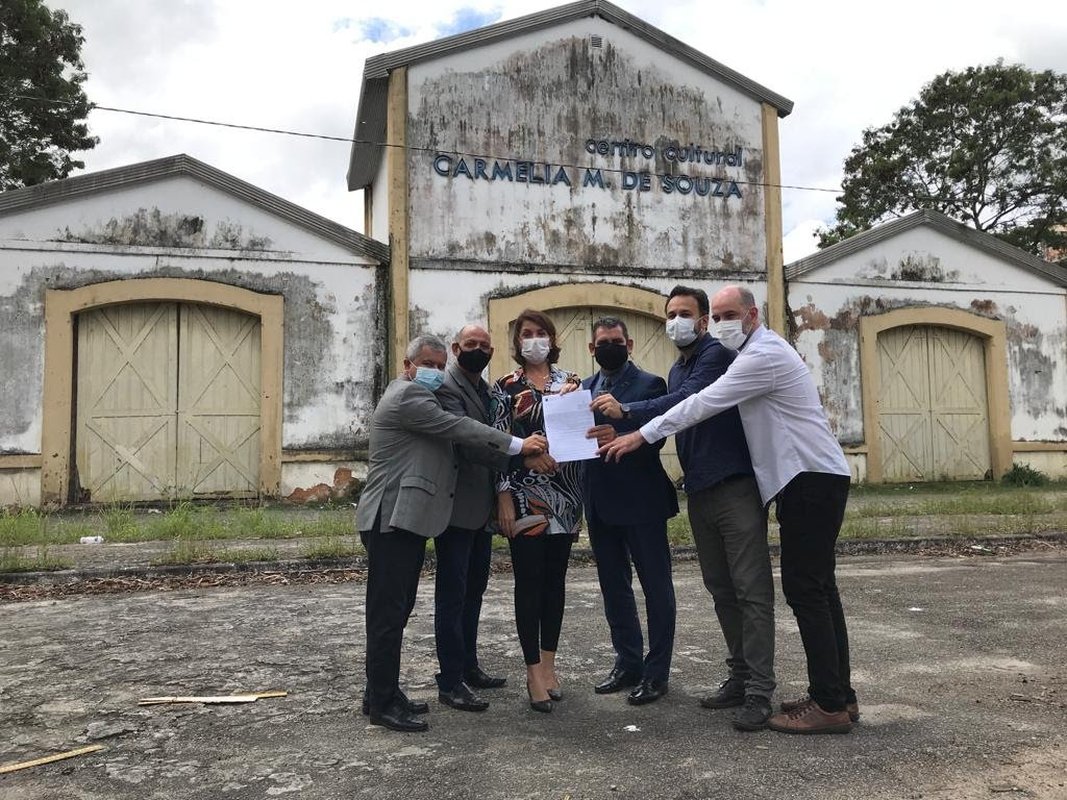 A pedido da senadora Rose de Freitas, União oficializa cessão do Centro Cultural Carmélia ao Governo do Estado
