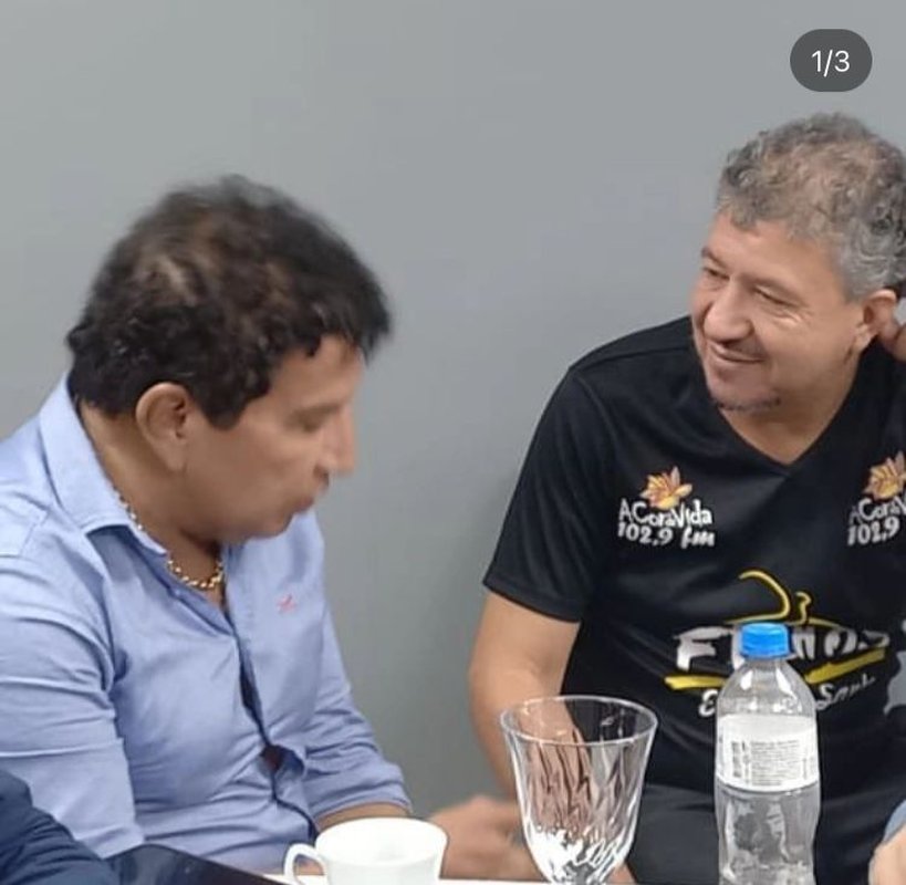 BOMBA: Assessor de senador eleito e cabo eleitoral de Manato, pastor espalha perfil falso no Twitter para atacar Casagrande e Euclério Sampaio