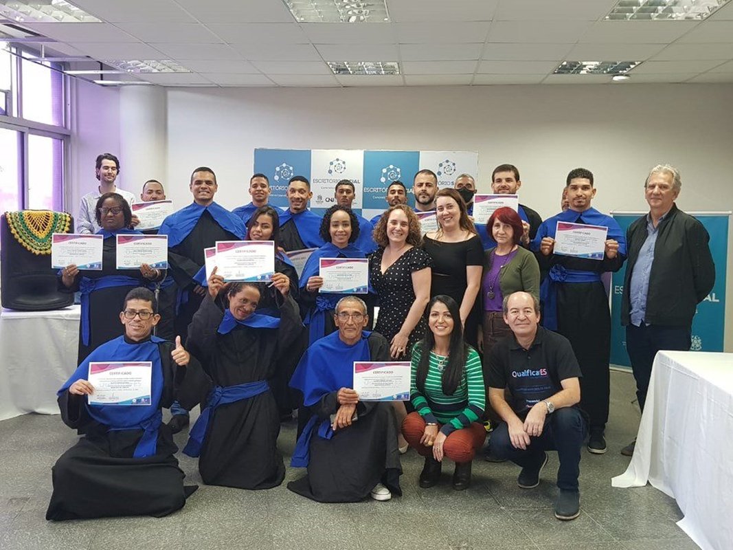 Egressos do sistema prisional capixaba  concluem cursos de qualificação profissional