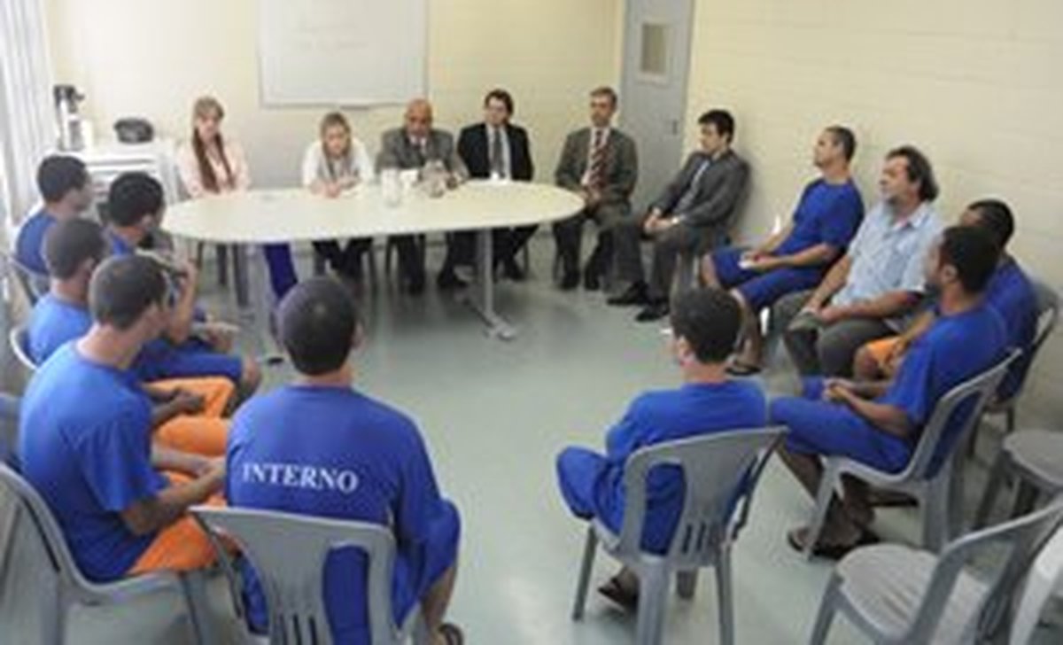 Presidiários vão poder cozinhar sua própria comida nas cadeias capixabas