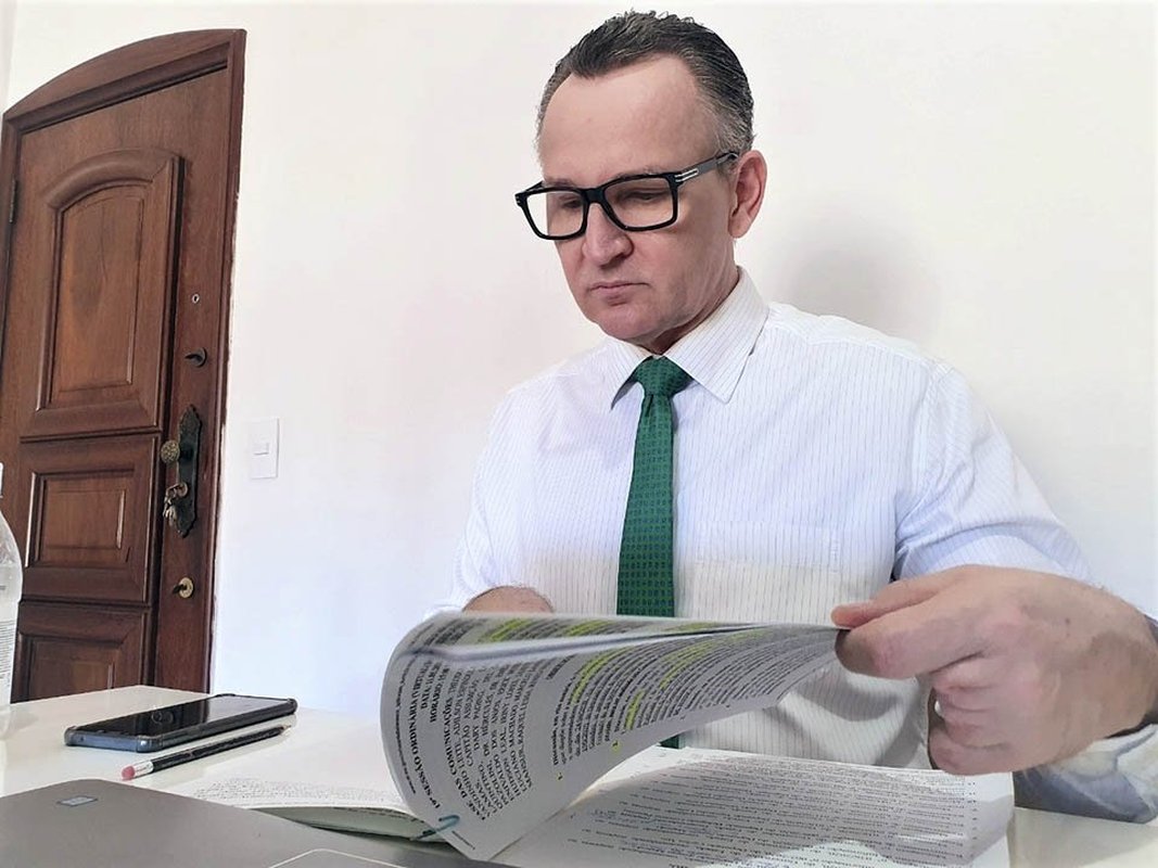 Governador sanciona Lei que proíbe homenagem a condenados por corrupção, improbidade administrativa e tortura no Espírito Santo