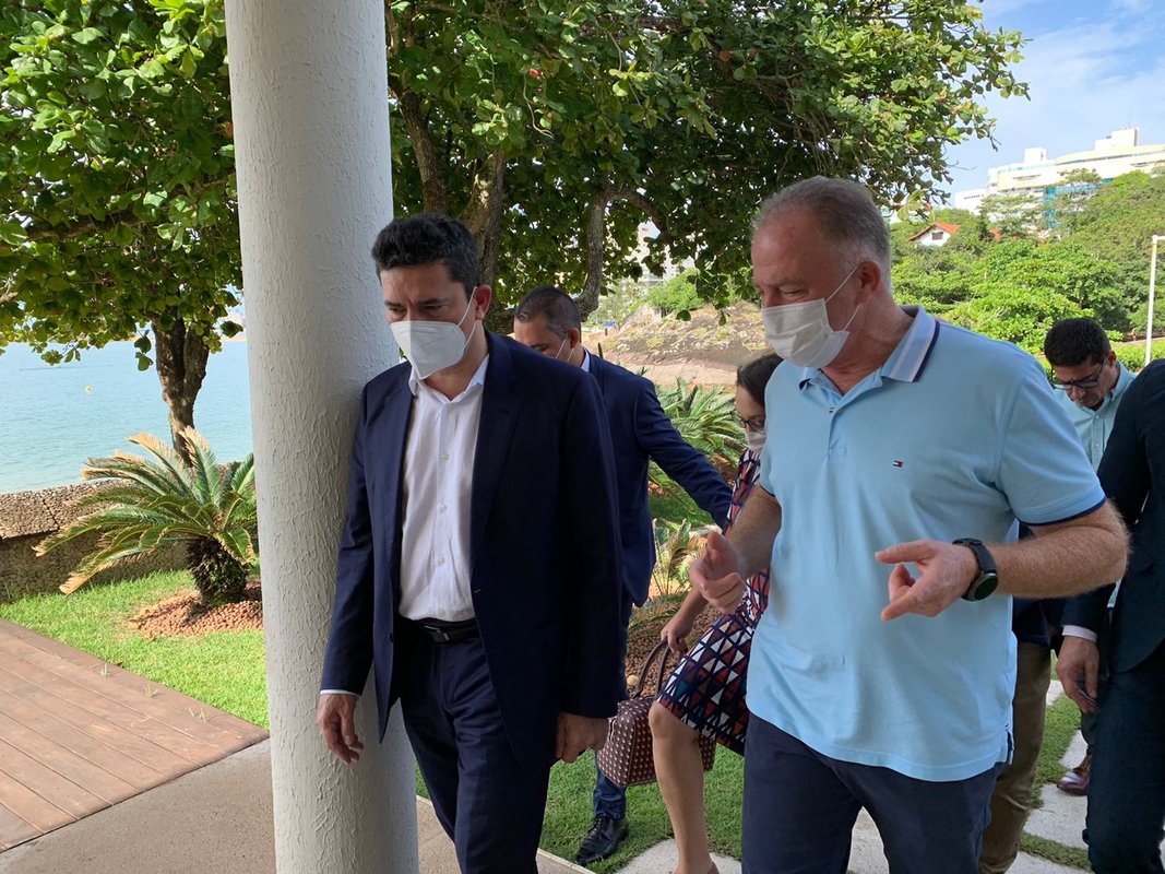 Casagrande e Sergio Moro discutem segurança pública, infraestrutura, meio ambiente e relações internacionais