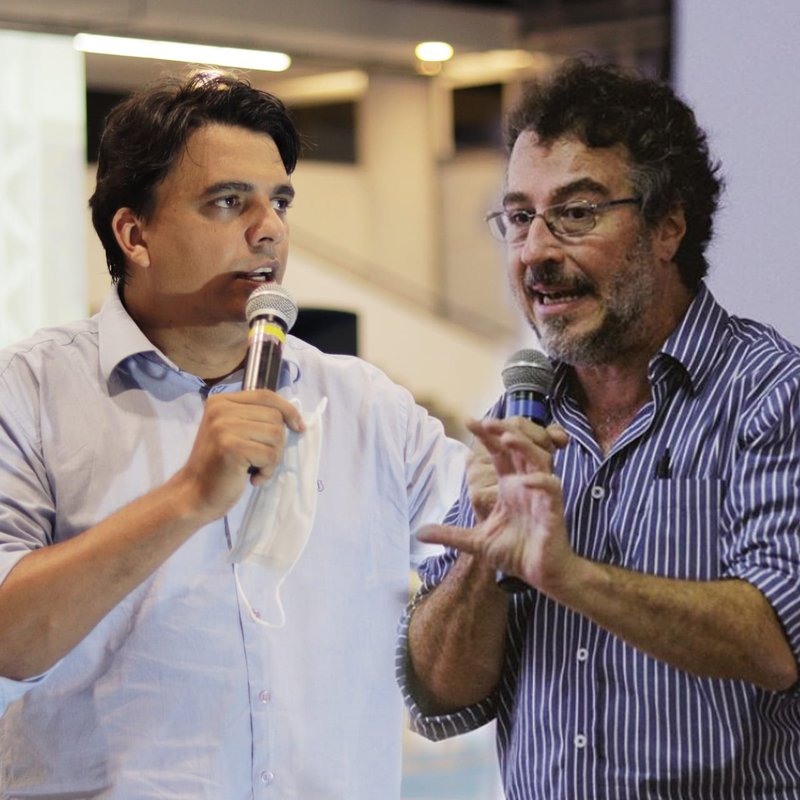 Colombiano que "transformou Medellín" por meio da cultura visita bairros da Serra em busca de soluções para a paz social