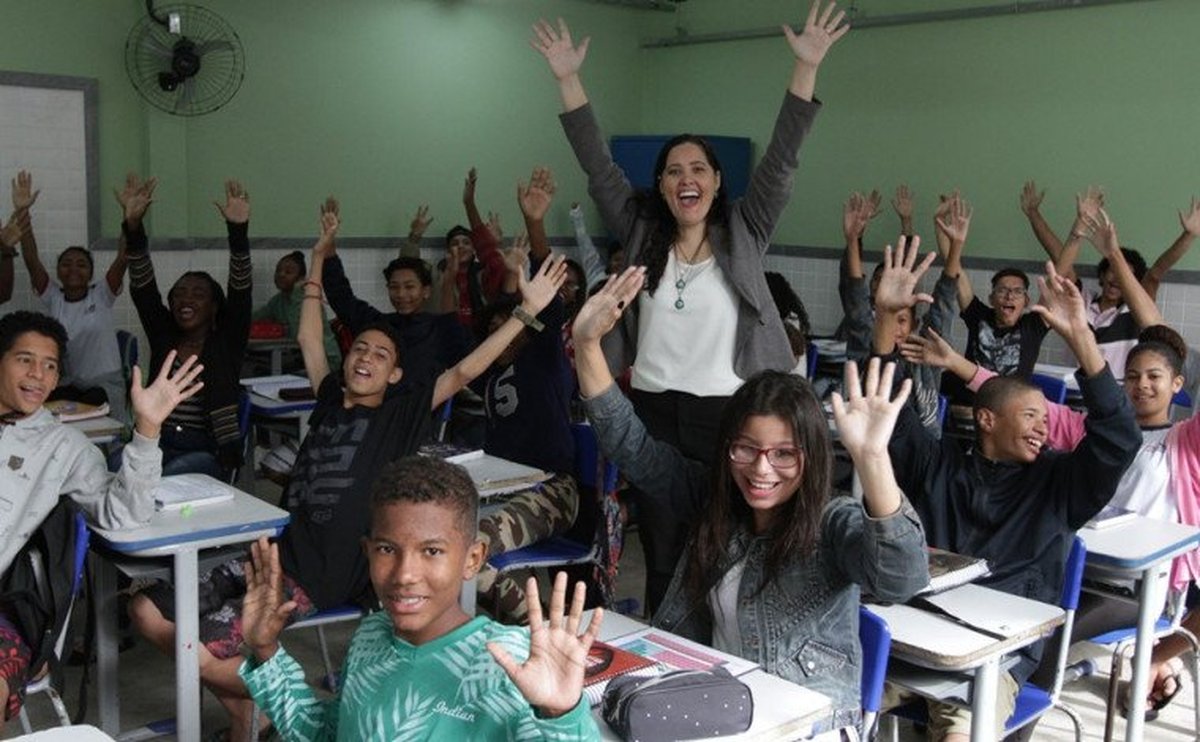 Diretora de Escola Estadual vence Prêmio Educador Nota 10