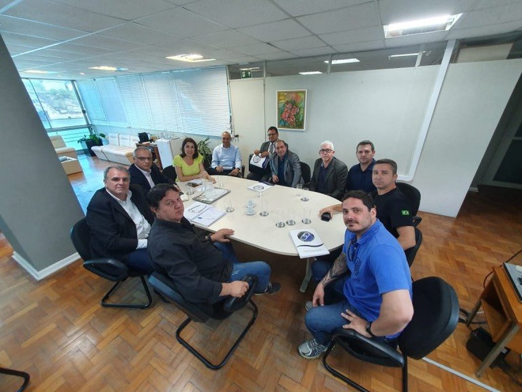 Sindipol/ES: Governo promete mudanças no sistema de promoção dos policiais civis e aumento de vagas no concurso público