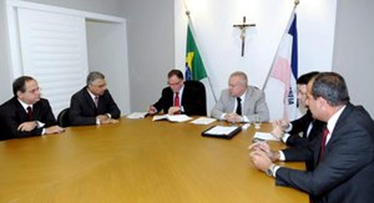 Convênio entre governo do Estado e Tribunal de Justiça vai ajudar na celeridade de julgamento de processos