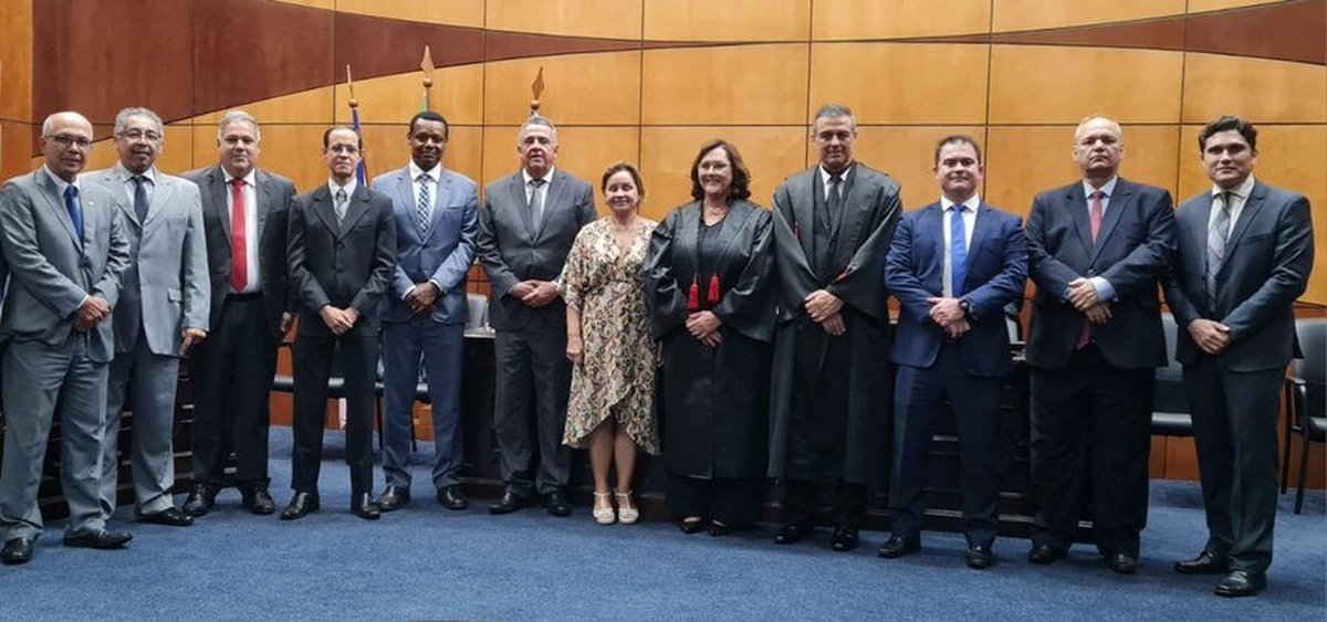 Isabella Rossi Naumann Chaves e Marcos Antônio Barbosa de Souza são os novos Juízes do TRE-ES