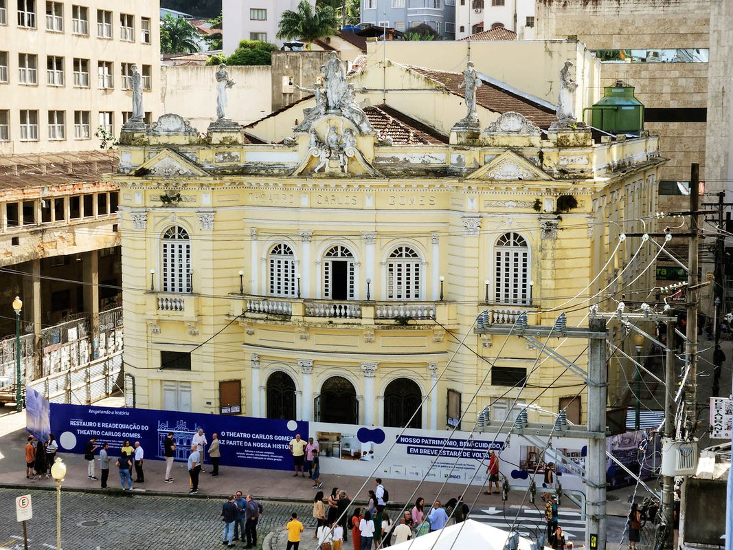 Governo do Estado inicia obras de restauro e modernização do Theatro Carlos Gomes