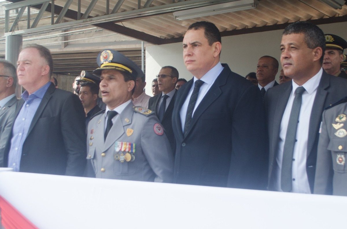 Casagrande reduz interstício para promoção de policiais e bombeiros militares