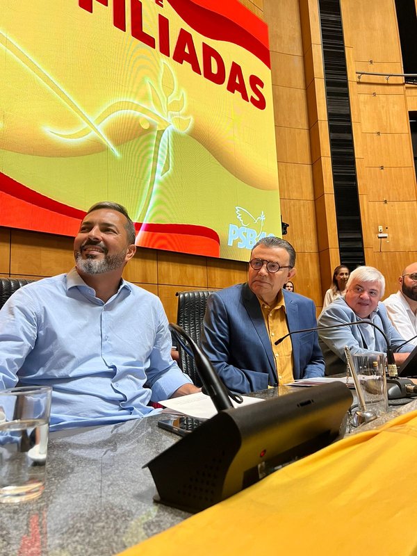 Governador e presidente Nacional do PSB confirmam pré-candidatura de Tyago Hoffmann para prefeito de Vitória