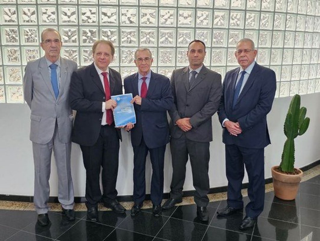 Veja a lista dos 638 gestores com as contas rejeitadas e que podem ficar impedidos de disputar as eleições de 2024 no Espírito Santo