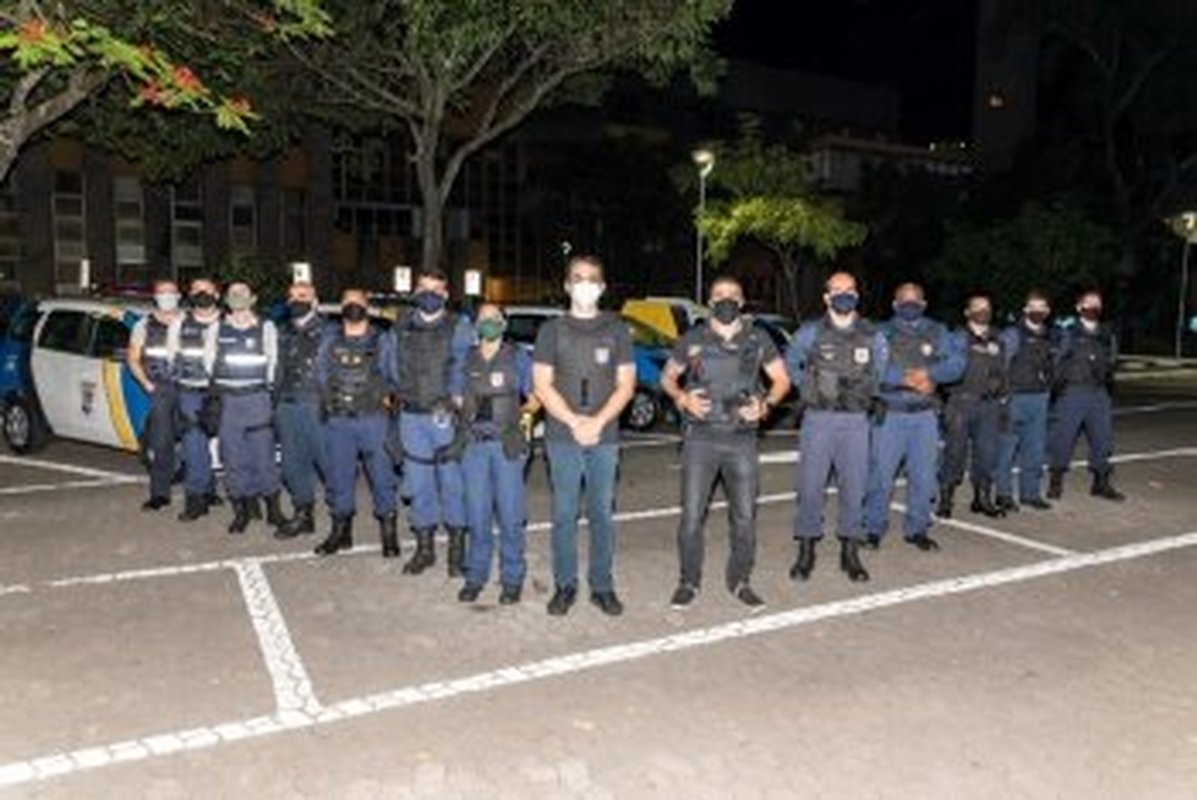 Novo prefeito de Vitória participa de operação policial com secretário Municipal da Segurança Urbana