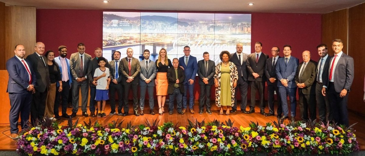 Títulos de Cidadão Vitoriense e outras honrarias são entregues em Sessão Solene